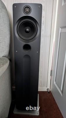 Q Acoustics 1030 Floor standing Speakers. Excellent Condition And Fully Working