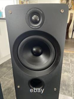 Q Acoustics 1030i Floor Standing Speakers Graphite Bi-wire 25W-100W 6 Ohms