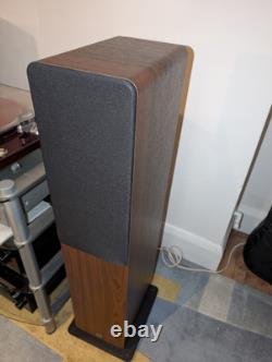 Q Acoustics 2050i a Pair of Floor Standing Loud Speakers only