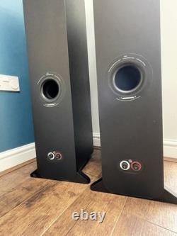 Q Acoustics 3050i Award Winning Floorstanding Speakers ABSOLUTELY BEAUTIFUL