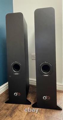 Q Acoustics 3050i Award Winning Floorstanding Speakers ABSOLUTELY BEAUTIFUL