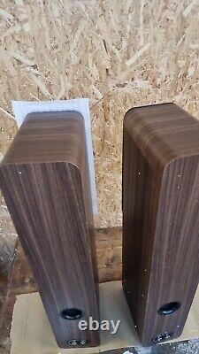 Q Acoustics Q 5040 Floorstanding Speakers (Pair) Santos Rosewood New