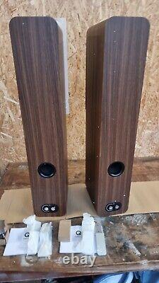 Q Acoustics Q 5040 Floorstanding Speakers (Pair) Santos Rosewood New