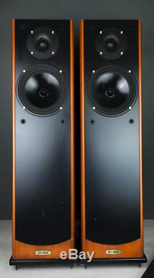 RUARK ACOUSTIC Templar II Floorstanding Speakers. Diffusori