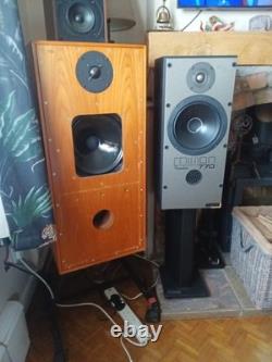 Rare Vintage Spendor SA3 Floorstanding Speakers British Hi-Fi Pair With Stands