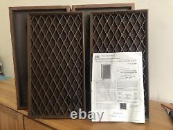 Realistic FLOORSTANDING LOUDSPEAKERS ULTRA RARE L@@K