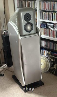 Revel Ultima Studio floor standing Hi Fi loudspeakers