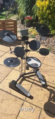 Roland TD1K V-Drums Electronic Drum Kit with PDX-8 Mesh Snare Beginner Drum Kit Roland TD1K V-Drums Electronic Drum Kit with PDX-8 Mesh Snare Beginner Drum Kit