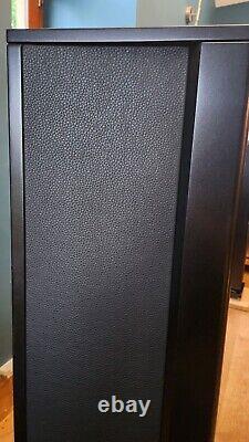 Rosso Fiorentino Elba floorstanding speakers