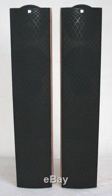 SMART PAIR OF KEF IQ5 FLOOR STANDING SPEAKERS in V. G. C