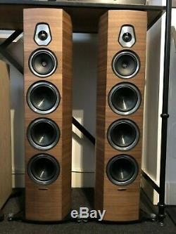 Sonus Faber Sonetto VIII Floorstanding Speakers, Pair in Walnut