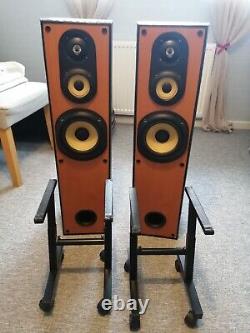 Sony Floor Standing Speakers And Amplifier