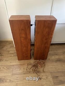 Speakers Celestion F20 Floorstanding pair cherry wood finish