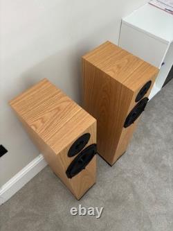 Spendor A4.2 Floor Standing Speakers In Oak. Stunning Sound. Boxed. Mint