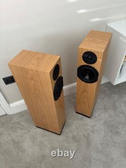 Spendor A4.2 Floor Standing Speakers In Oak. Stunning Sound. Boxed. Mint