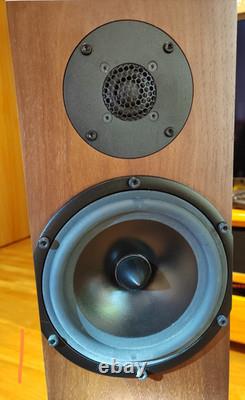 Spendor A4 Floorstanding Speakers Pair 2.0 Wired Banana Jack Bass Reflex Brown