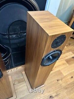 Spendor A4 Floorstanding Speakers Walnut, outstanding condition, with box