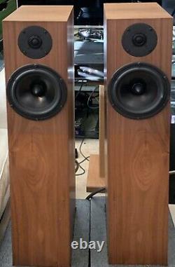 Spendor A7 Floorstanding Speakers. Excellent Condition. Walnut Veneer. Boxed