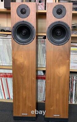 Spendor A7 Floorstanding Speakers. Excellent Condition. Walnut Veneer. Boxed