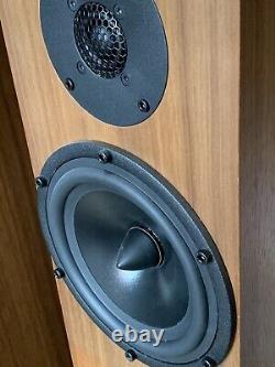 Spendor A7 Floorstanding Speakers. Excellent Condition. Walnut Veneer. Boxed