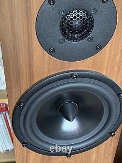 Spendor A7 Floorstanding Speakers. Excellent Condition. Walnut Veneer. Boxed