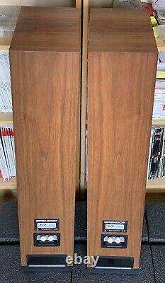 Spendor A7 Floorstanding Speakers. Excellent Condition. Walnut Veneer. Boxed