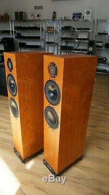 Spendor D7 2.5 way Floor Standing Hi-Fi Speakers Cherry