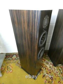 Spendor D7 Floorstanding Speakers in Dark Ebony Preowned