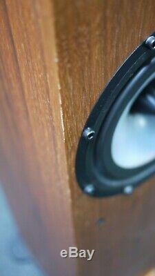 Spendor S8e Floorstanding Speakers in Cherry Preowned