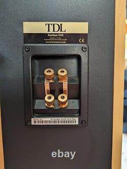 TDL Nucleus KV6 floor standing speakers, beech light wood finish