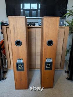 Tannoy Revolution R2 Floorstanding Speakers