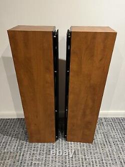 Triangle Antal 202 Floor Standing Loudspeakers in Cherry Made in France