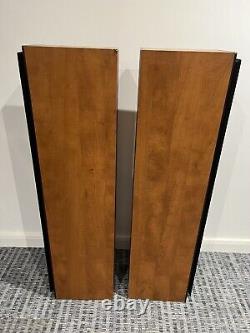 Triangle Antal 202 Floor Standing Loudspeakers in Cherry Made in France