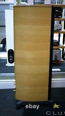 Usher Dancer Mini-2 Diamond Floorstanding Speakers in Maple Preowned