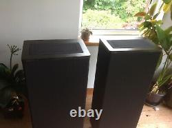 Vandersteen 2CI Speakers With Vandersteen Bases