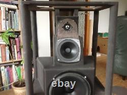 Vandersteen 2CI Speakers With Vandersteen Bases