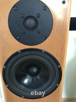 Vienna Acoustics Bach Floor Standing Hi Fi speakers pair spiked bases Cherry