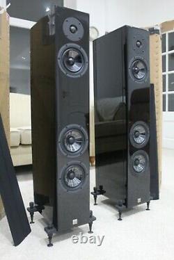 Vienna Acoustics Beethoven Baby Grand Floor standing stereo speakers