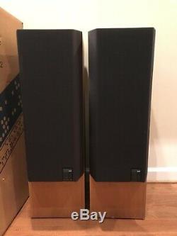 Vintage KEF 104/2 Floorstanding Stereo Speakers Exc. Cond. With Boxes. Work Great