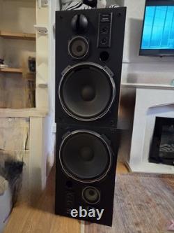 Vintage Realistic Mach Two Speakers Tested Working, Needs Refoaming