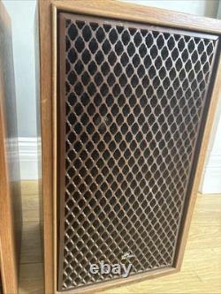 Vintage SANSUI SP-1500 Speakers 3 Way floor standing wooden speaker 2 of them