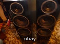 Wharfedale Diamond 230 Floorstanding speakers, 40 to 20000 Hz pristine Condition