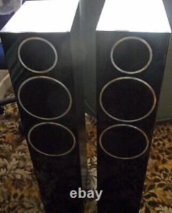 Wharfedale Diamond 230 Floorstanding speakers, 40 to 20000 Hz pristine Condition