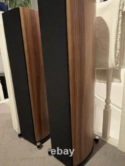 Wharfedale Evo 4.3 Walnut Floorstanding Speakers / audiophile / HI FI