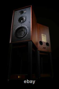 Wharfedale Linton Heritage Speakers Walnut and Stands Floorstanding Loudspeakers