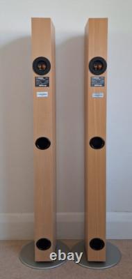 Yamaha NS225F Wood Grain Floor Standing Speakers High Quality Sound Tested