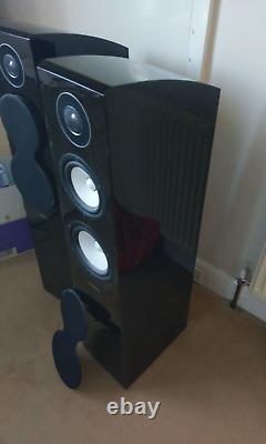 Yamaha NS-F700 Floorstanding Speakers, Piano black finish, rare