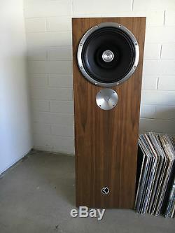 Zu Audio Omen MKII Floorstanding Speakers Pair, Walnut finish